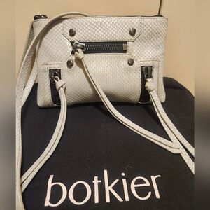 New BOTKIER “Logan” Gray Snake-Embossed Leather Crossbody Bag $178 w/ Dustbag